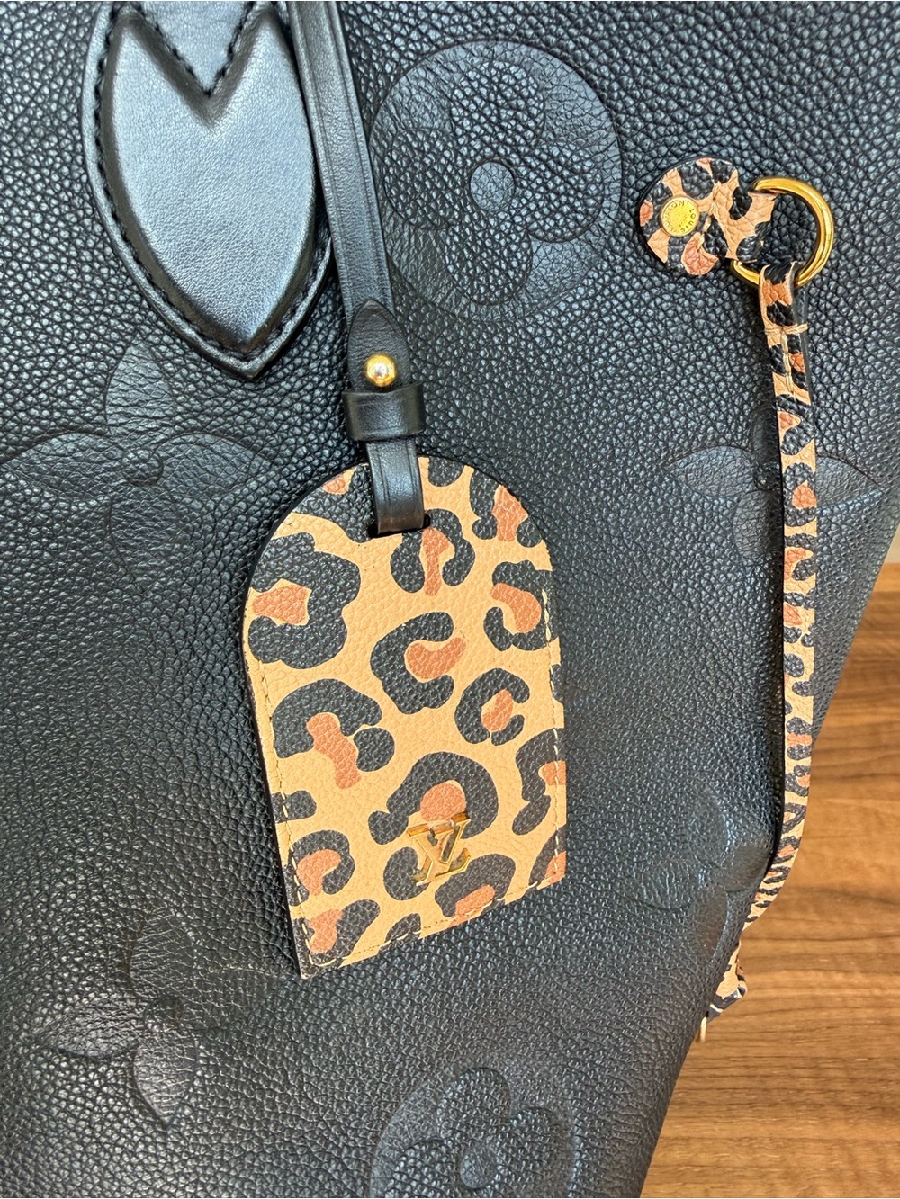 Louis Vuitton Wild at Heart Neverfull MM Black Monogram Tote - Picture 14 of 16